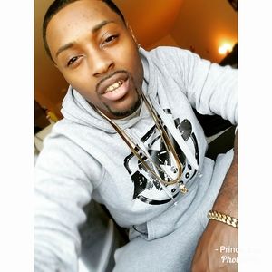 Meet your Posher, Alzaiah